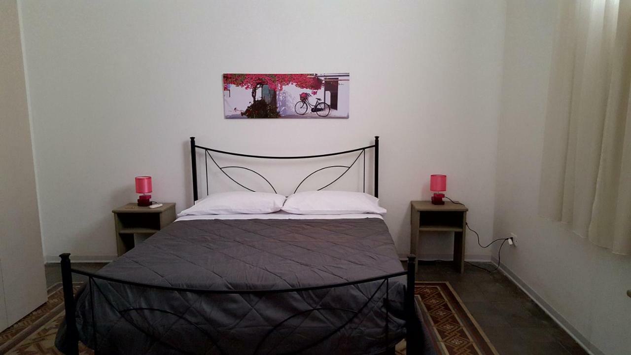 לינה וארוחת בוקר פלרמו Rest And Go מראה חיצוני תמונה